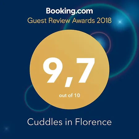 Cuddles In Florencie